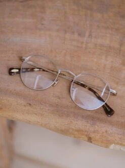 BENSON II-Satin Japanese Gold + Brindle Tortoise / Clear-49 14 BENSON II-Satin Japanese Gold + Brindle Tortoise / Clear-49 -Raen Eyeglasses Store BENSON II FW22 Satin Japanese Gold Brindle Tortoise Clear L4