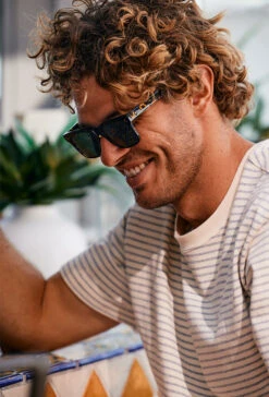 Breven-Eclipse / Green Polarized-55 12 Breven-Eclipse / Green Polarized-55 -Raen Eyeglasses Store Breven SS25 Eclipse Green Polarized L1