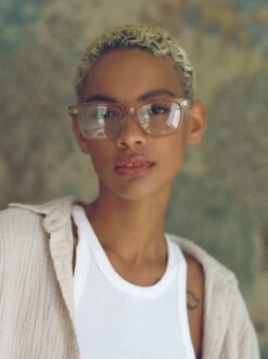 MAZZIE-Myan / Clear-51 11 MAZZIE-Myan / Clear-51 -Raen Eyeglasses Store MAZZIE FW22 Myan Clear L2