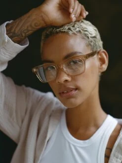 MAZZIE-Myan / Clear-51 12 MAZZIE-Myan / Clear-51 -Raen Eyeglasses Store MAZZIE FW22 Myan Clear L3