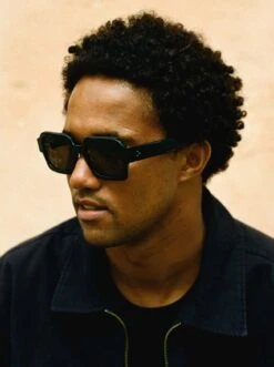 MYSTIQ-Recycled Black / Smoke Polarized-52 17 MYSTIQ-Recycled Black / Smoke Polarized-52 -Raen Eyeglasses Store MYSTIQ SS22 Recycled Black Smoke Polarized L1