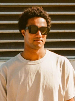 MYSTIQ-Recycled Black / Smoke Polarized-52 18 MYSTIQ-Recycled Black / Smoke Polarized-52 -Raen Eyeglasses Store MYSTIQ SS22 Recycled Black Smoke Polarized L3