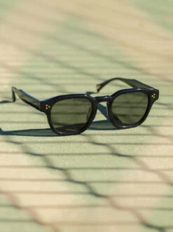 RUNE-Recycled Black / Green Polarized-48 -Raen Eyeglasses Store RUNE SS22 Recycled Black Green Polarized L1
