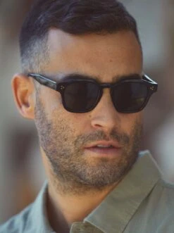 RUNE-Recycled Black / Green Polarized-48 -Raen Eyeglasses Store RUNE SS22 Recycled Black Green Polarized L4