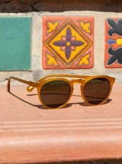 REMMY-Honey / Green Polarized-49 18 REMMY-Honey / Green Polarized-49 -Raen Eyeglasses Store Remmy 2021 Honey Green Polarized L2